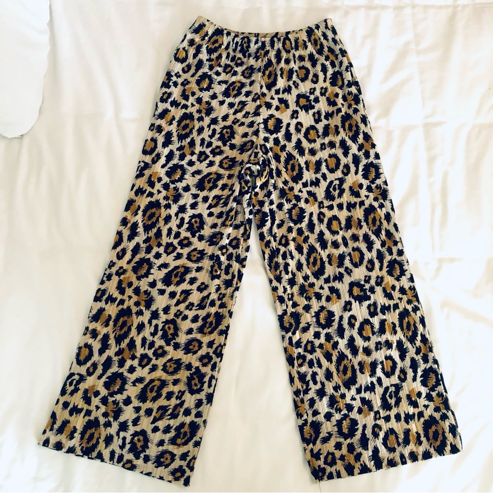 TOPSHOP | Leopard Cropped Pleated Flair Pants